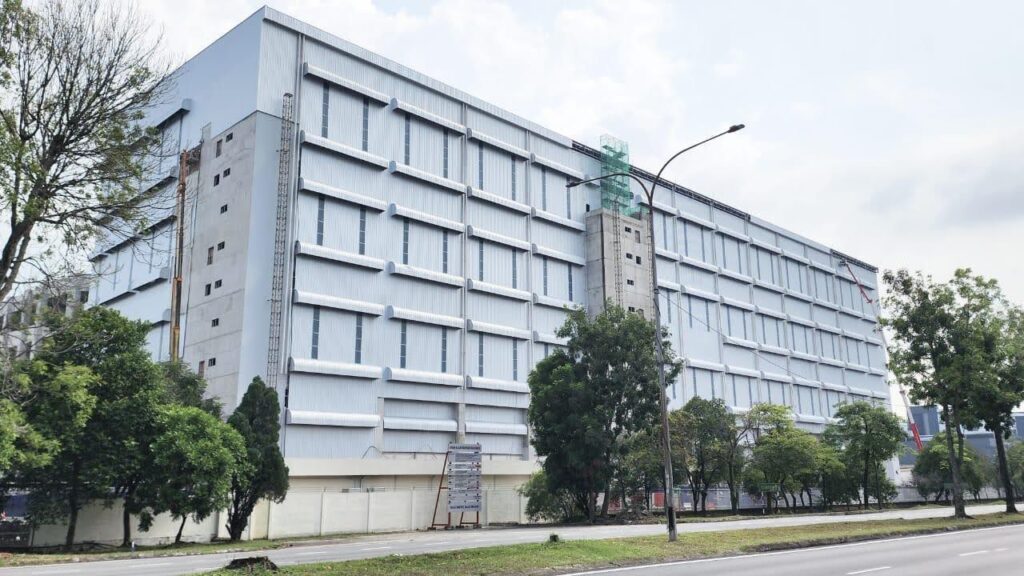 W’hse at Persiaran Jubil Perak, Sek 22, ShahAlam, Selangor  