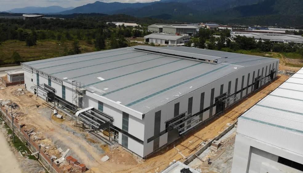 Ahmad Hamza Plastic Factory at Jalan Jelawi Bandar Proton, Daerah Mualin, Tangjung Malim, Perak